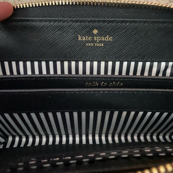 Kate Spade wallet/wristlet - Picture 2 of 4